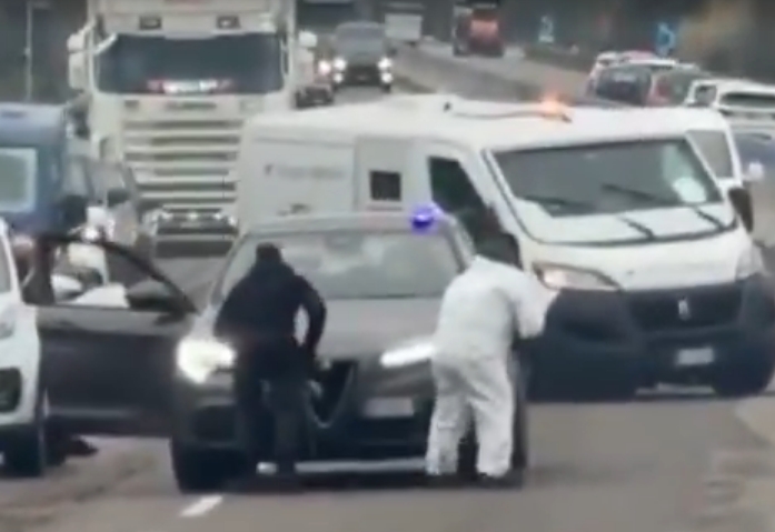 Огненная засада в Апулии: дерзкое ограбление инкассаторов на юге Италии