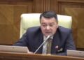 Константин Старыш раскритиковал попытки ограничения прав депутатов и использования русского языка в Парламенте