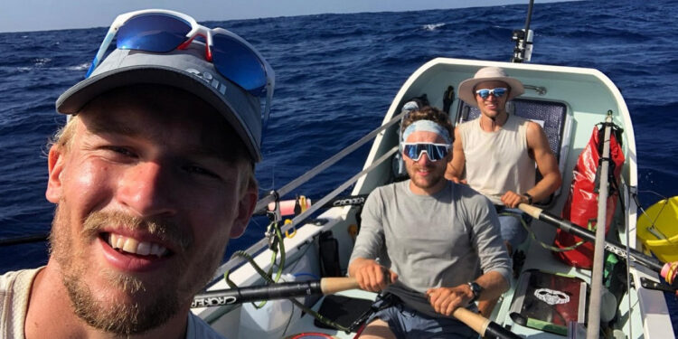 Братья из Шотландии побили рекорд Конюхова, переплыв Тихий океан за 139 дней