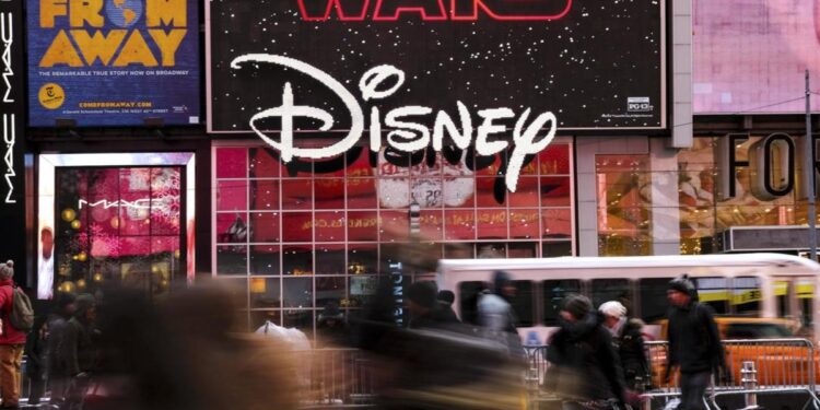 Disney вложит $1 млрд в OpenAI и даст ей лицензию на своих персонажей