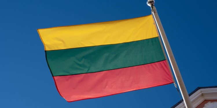 Новый способ пополнить казну: штраф за невывешанные флаги