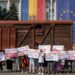 В столице активисты провели акцию протеста против «экономической депортации» граждан