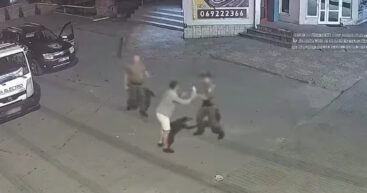 Два охранника из Яловен предстанут перед судом за насилие над молодым человеком: избиение и слезоточивый газ