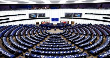 Европарламент абсолютным большинством принял закон об отказе от российского газа до осени 2027 года