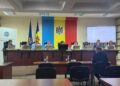 Центральная избирательная комиссия шестью голосами за и при трех воздержавшихся приняла постановление об отказе в регистрации блока Победа