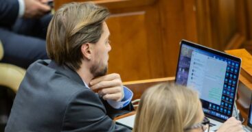 «За евроинтеграцию — до дна!»: Как депутаты PAS спасали страну от Путина в Telegram-чате