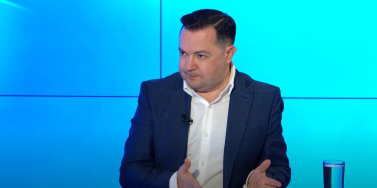 Осталеп: Паразиты и коррупционеры захватили всю страну. Вот в чём ЧП, а не в снегопаде