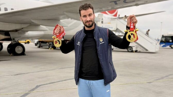 Молдавский тяжелоатлет, впервые ставший чемпионом Европы, похвастался золотыми медалями