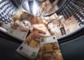 Злоумышленниками отмыто свыше 51 миллиона леев, и теперь они рискуют попасть за решётку