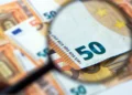 Почему в Латвии госчиновникам жить хорошо