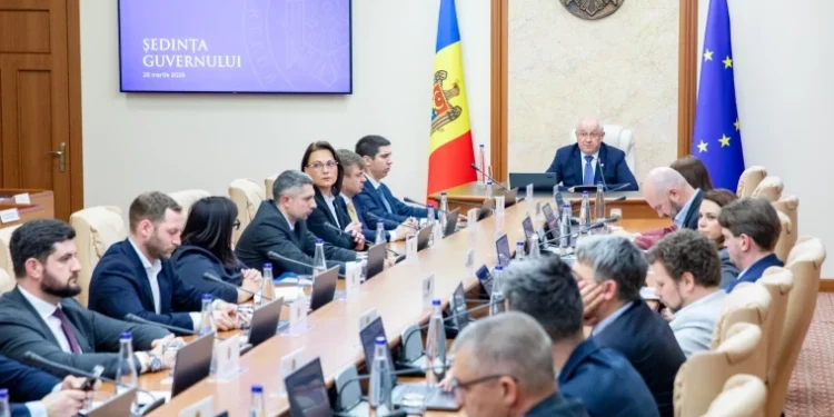 Опрос: Каждый третий житель Молдовы выступает за смену руководства правительства