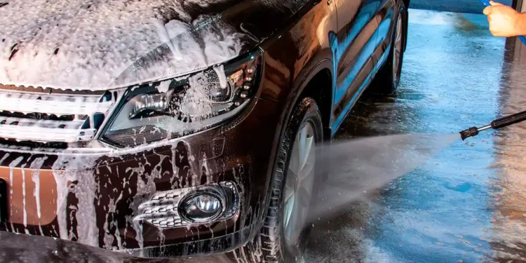Автомойки по всей стране проверяют инспекторы по охране окружающей среды