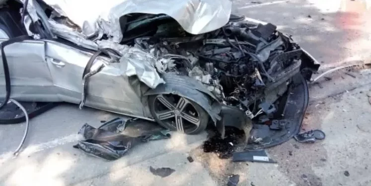 Пьяный водитель Volkswagen столкнулся с трактором в Единецком районе и попал в больницу