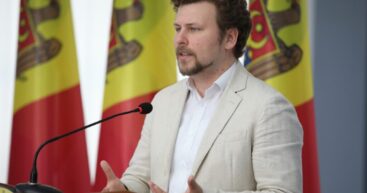 Дан Перчун: деньги на День учителя собирать нельзя
