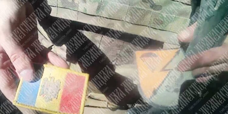 Селфи с флагами и забытое тело: что делает спецназ Молдовы на Донбассе