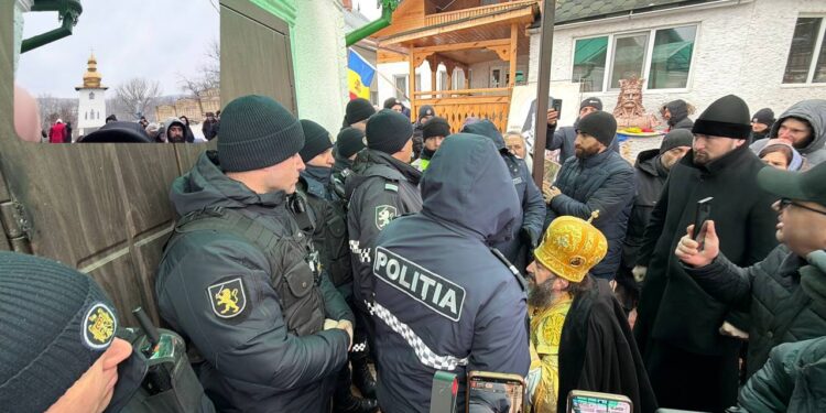 «Полицейский спецназ против мирных верующих – это новая норма»: Чубашенко о ситуации в селе Деренеу