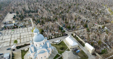 Дело о взятках за места на кладбище Св. Лазаря в Кишиневе: директор, замдиректора, бригадир и священник предстанут перед судом