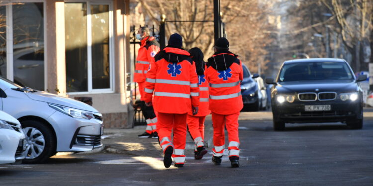 В Молдове пособие молодым врачам и фармацевтам в сельской местности увеличат до 250 тыс. леев