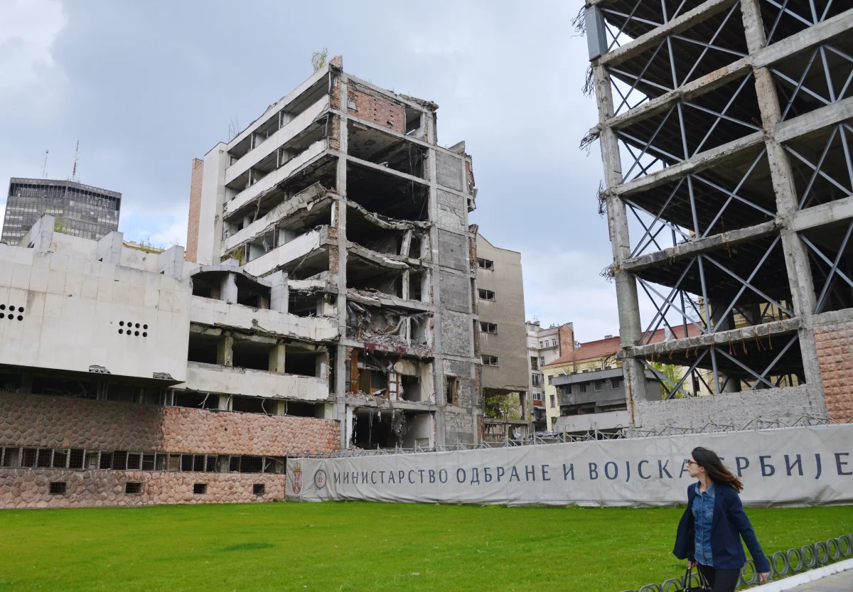  Исчезновение архивов: С сайта НАТО удалена запись скандальной пресс-конференции 1999 года об ударах по Сербии