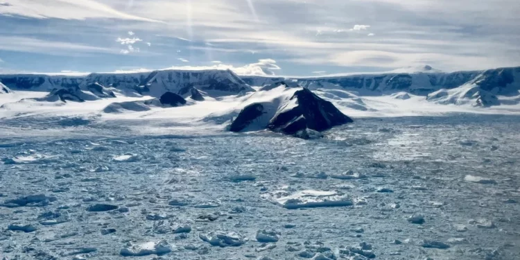 В 10 раз быстрее, чем любой другой: назван ледник, показавший самое быстрое таяние в истории