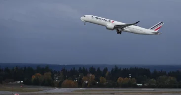 «Чудовищные налоги и отвратительная атмосфера»: четверть французов хотят эмигрировать