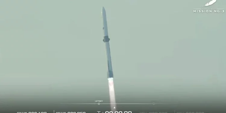 Теперь действительно многоразовая: тяжелая ракета-носитель New Glenn совершила третий полет