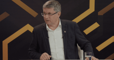 «Писать законы — не главное»: Гросу объяснил, зачем нужны депутаты вроде Ботгроса и Никиты