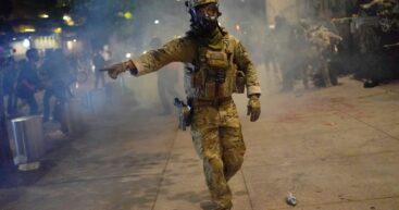 Трамп пригрозил применить Закон о восстании 1807 года