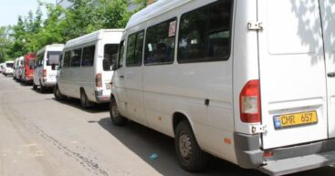 Перевозчики пригонят микроавтобусы к зданию делегации ЕС: объявлены три акции протеста после письма премьеру