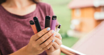 ВОЗ подсчитала количество курящих электронные сигареты