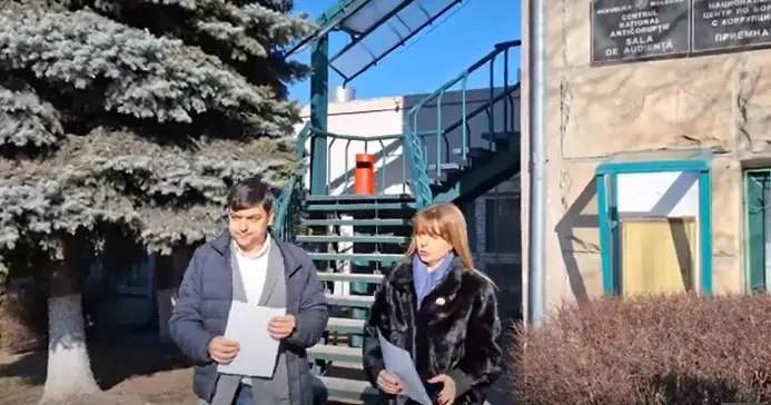 Партия MAN заподозрила организаторов тендеров в аэропорту Кишинёва в махинациях