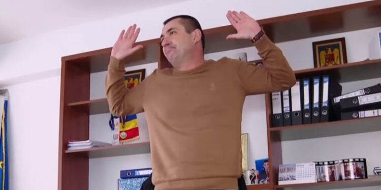 В Румынии задержали мэра по подозрению в развращении несовершеннолетней