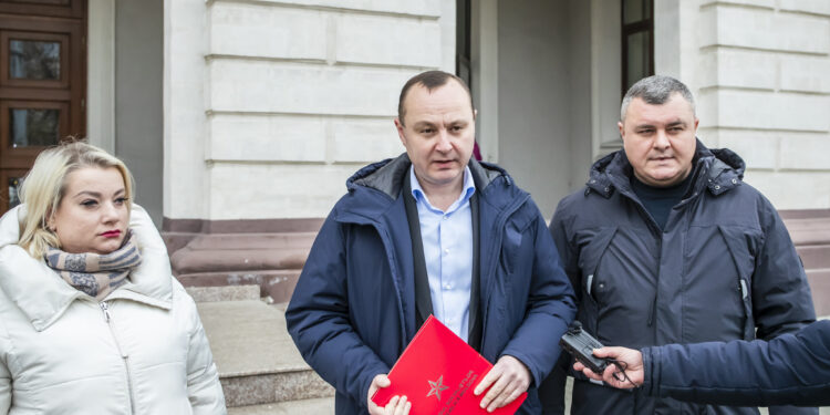 Депутаты БКС обвинили руководство страны в государственной измене