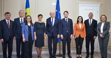 Марта Кос обсудила реформы с новым правительством