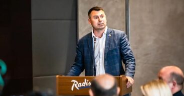 «Демократия дома» под TikTok’ом: Партия Василия Костюка «забыла» задекларировать расходы на вирусную славу