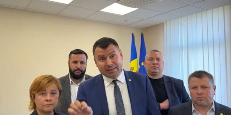 «Превышение полномочий»: партия Василия Костюка оспаривает решение ЦИК