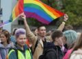 Польша впервые начала признавать браки ЛГБТ-пар, но есть нюанс