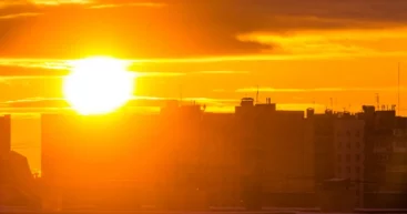 Солнце обновило рекорд века по числу сверхмощных вспышек в одной области