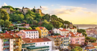 Лиссабон признан лучшим городом для счастливого отдыха