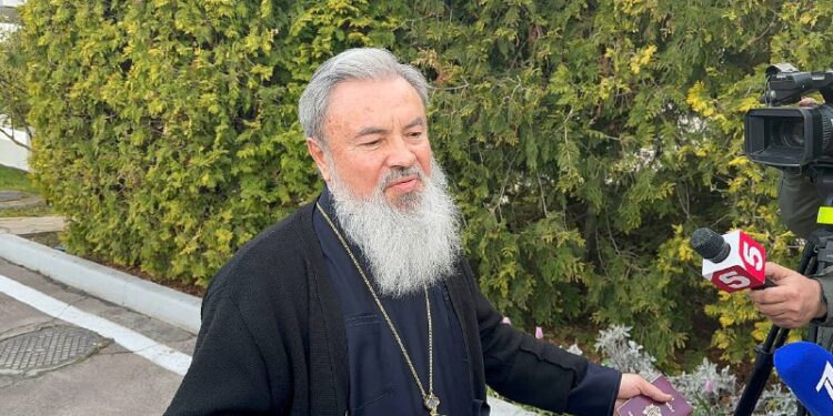 Власти Молдовы испугались поддержки епископа Маркела и ограничили доступ в аэропорт