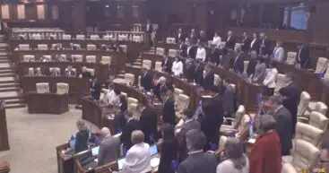 В парламенте Молдовы почтили минутой молчания Алексея Навального. Депутаты БКС не присоединились