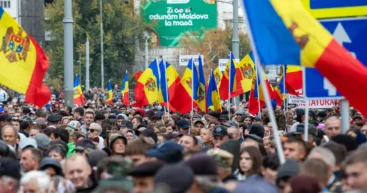 European Conservative: Нельзя проповедовать демократию, насаждая ее при помощи цензуры и конформизма под маской свободы