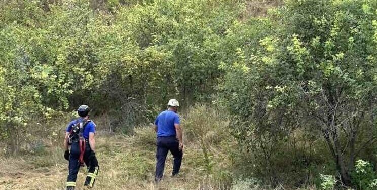Кишинёв: спасатели вытащили мотоциклиста, упавшего в расщелину с высоты 15 метров