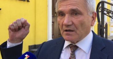 Председатель КС Николае Рошка подал в отставку