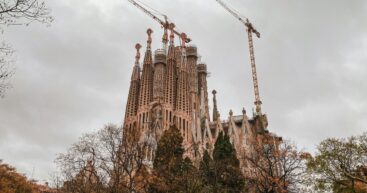 Собор Саграда Фамилия в Барселоне стал самой высокой церковью в мире