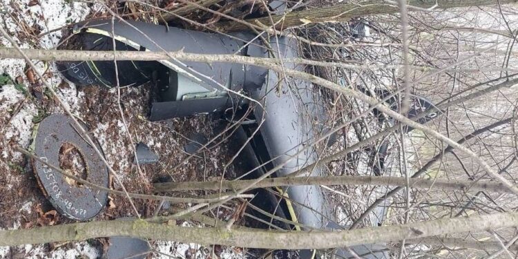 Опасная находка в Штефан-Водском районе: в огороде дома обнаружили беспилотник