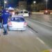 В центре Кишинева водитель забаррикадировался в машине с 6-летним ребенком и угрожал ножом