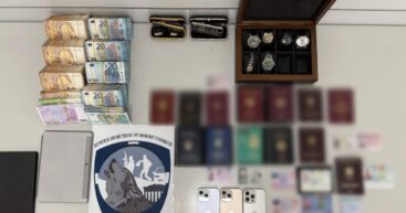 Жизнь в бегах: 17 паспортов, 155 тысяч евро и билеты в Дубай – подробности задержания Плахотнюка и Цуцу в Греции