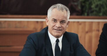 «До скорой встречи!» Плахотнюк записал аудиообращение из Афин