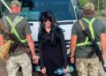 Парик, платье и очки не помогли: украинские пограничники задержали мужчину в образе дамы